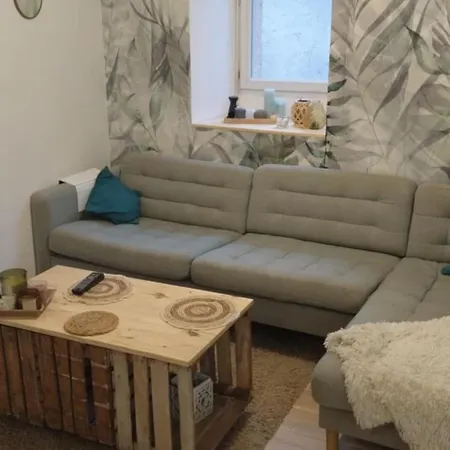 Appartamento Petite Maison Dans Village Animé